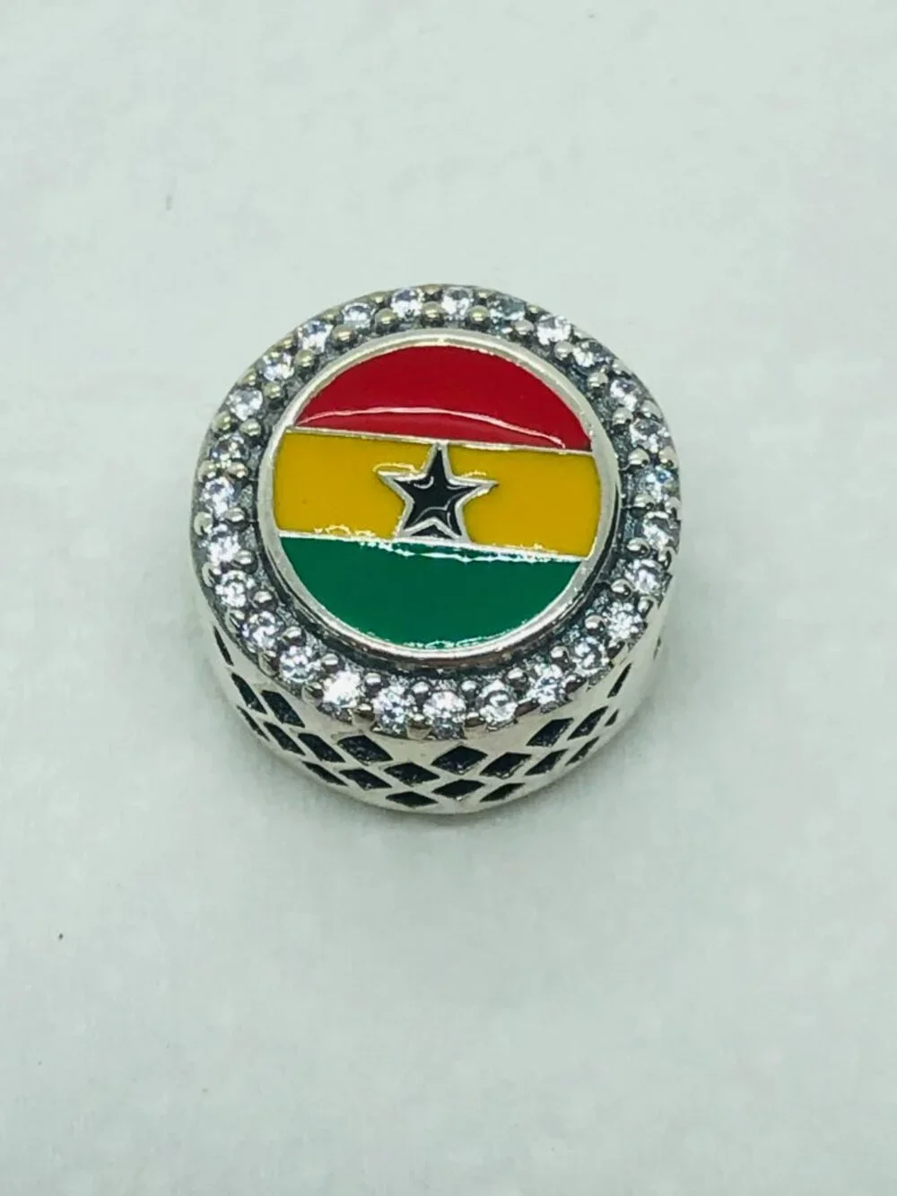 ✨ ✨Pandora Ghana Country Flag Exclusive Round Sparkling Charm
